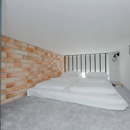 4 ECO Apart Chateau Jagiellonska 22 Warszawa Old Town Zewnętrze zdjęcie
